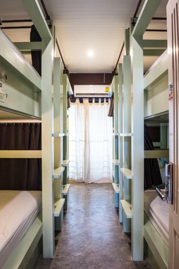 Hostel Yoo Yen Pen Sook Bangkok Zewnętrze zdjęcie